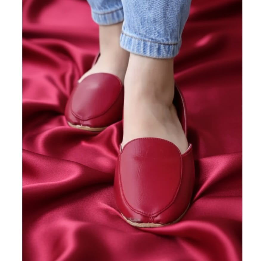 MAROON CHARM