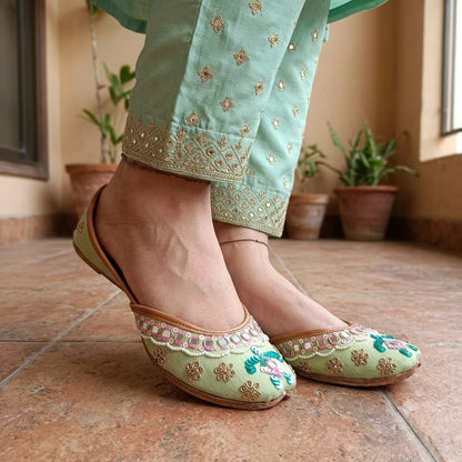 NAWAB KHUSSA